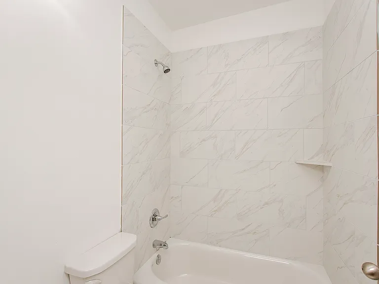 3245 Carlotta St #3245 — Photo 9