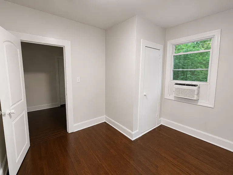 3849 Lyons St — Photo 13