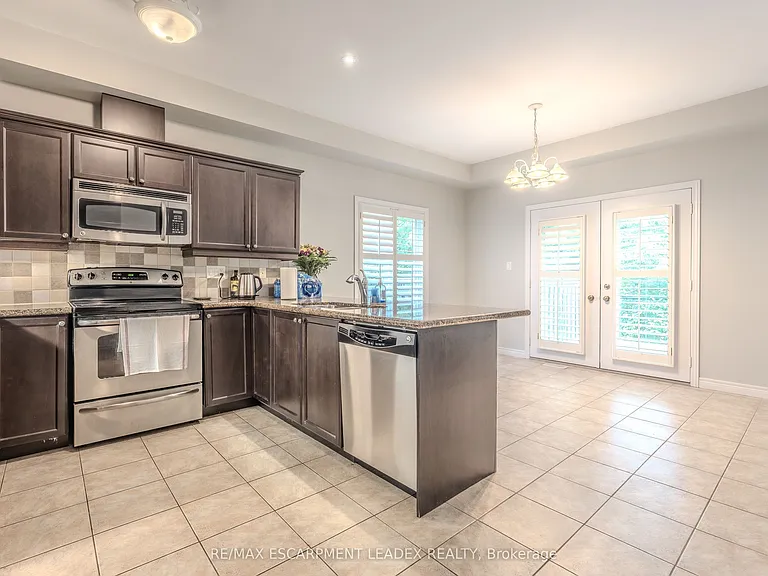 441 Stonehenge Dr #8 — Photo 12