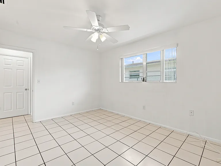 7211 Venetian St #2 — Photo 1