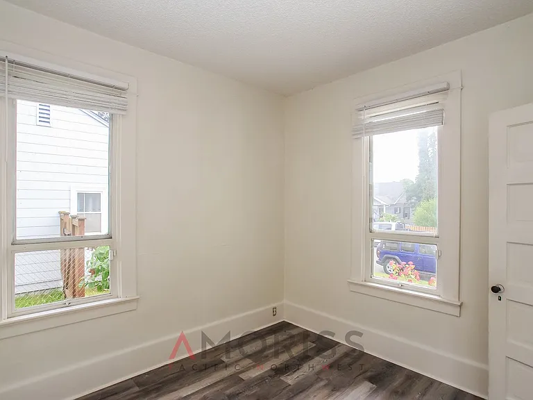 3611 E Howe St — Photo 10