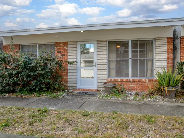 135 W Minnesota Ave APT 3, Deland, FL 32720