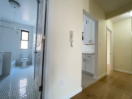 Rented by Oxford Property Group | media 23