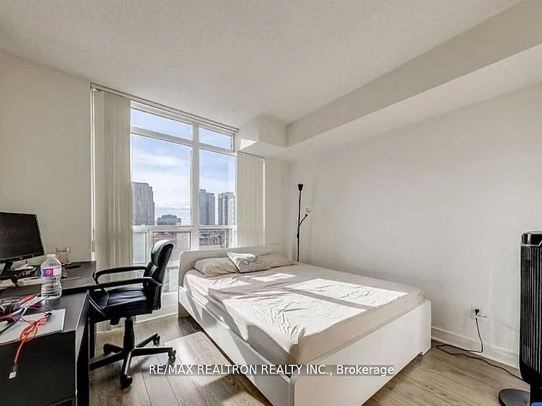 35 Bales Ave #1011 — Photo 9