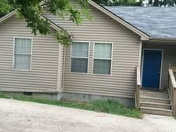 210 Simpson Ave