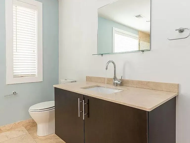 1116 N Hope St — Photo 16