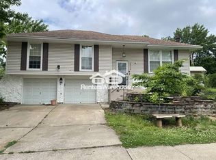 4020 S Crackerneck Rd, Independence, MO 64055