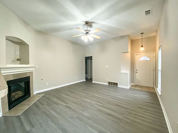 2nd image of 7095 Parkbrook Ln