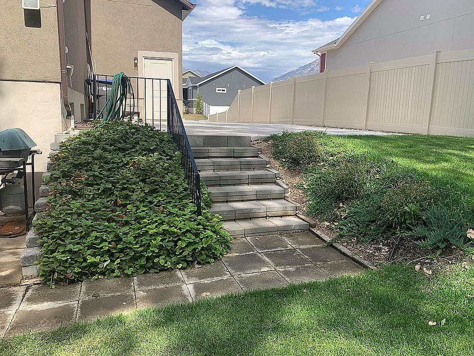 2nd image of 675 W 1820 S