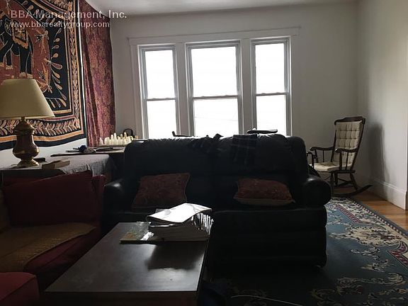 2nd image of 152 Winchester St #6BR