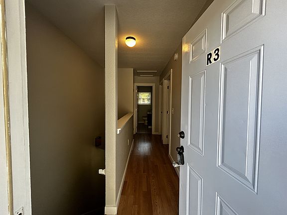 4th image of 2306 Barbara Ln #J-3