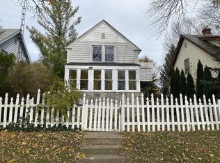 2012 Joliet St, Flint, MI 48504