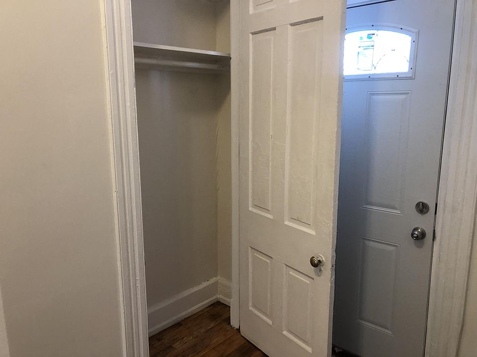 Front door/entry and hall closet