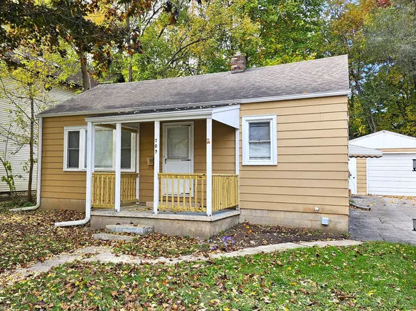 709 Center St, Valparaiso, IN 46385