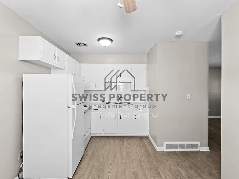 1549 Oakland Park Ave — Photo 18