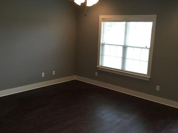 3rd image of 3112 SW Riverstone Ave