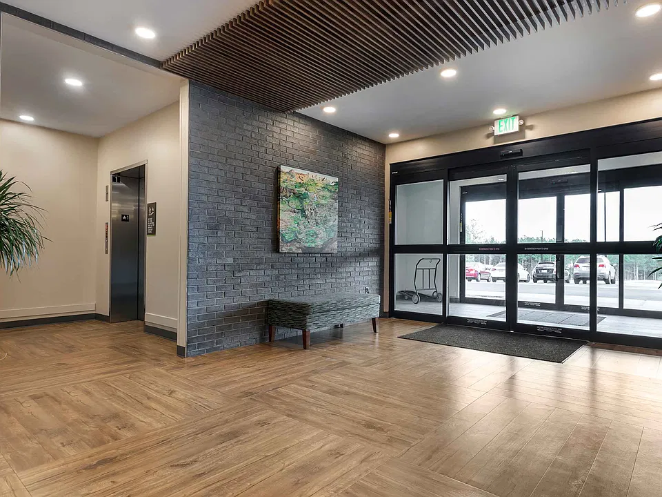Lobby and Guest Check-in