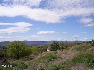 2nd image of 7507 Plateau Pl