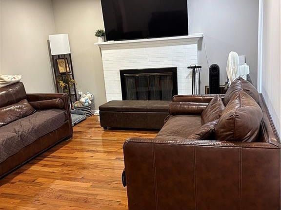 4th image of 24 Golini Dr