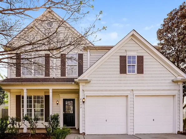 8909 Lyleton Ln, Charlotte, NC 28269