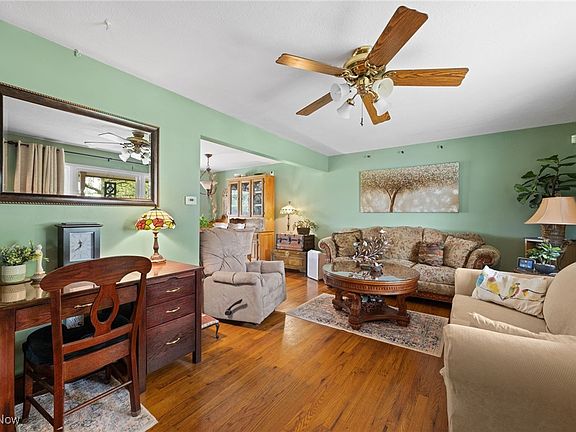 4th image of 14441 Park Dr
