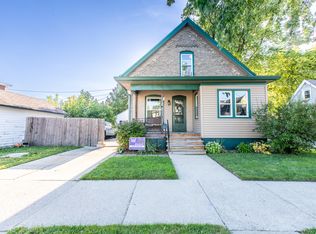 1714 Saint Clair St, Racine, WI 53402