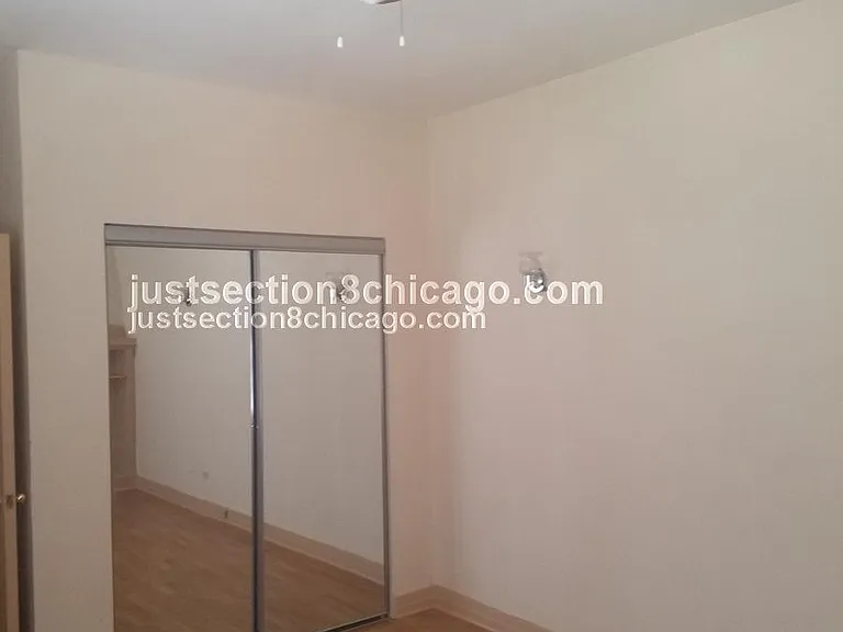 6228 S Eberhart Ave #2 — Photo 3