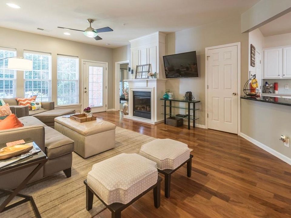 Living room, with electric fireplace