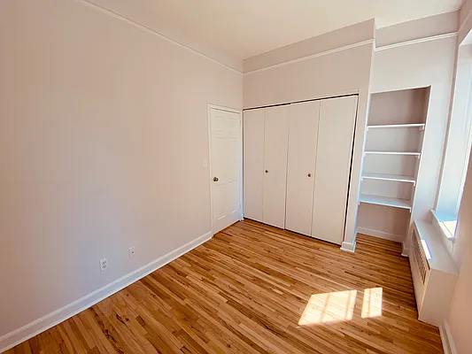 Rented by Metropolis Real Estate of Manhattan | media 20