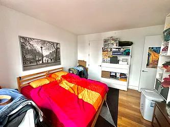 Rented by Addison Property Group