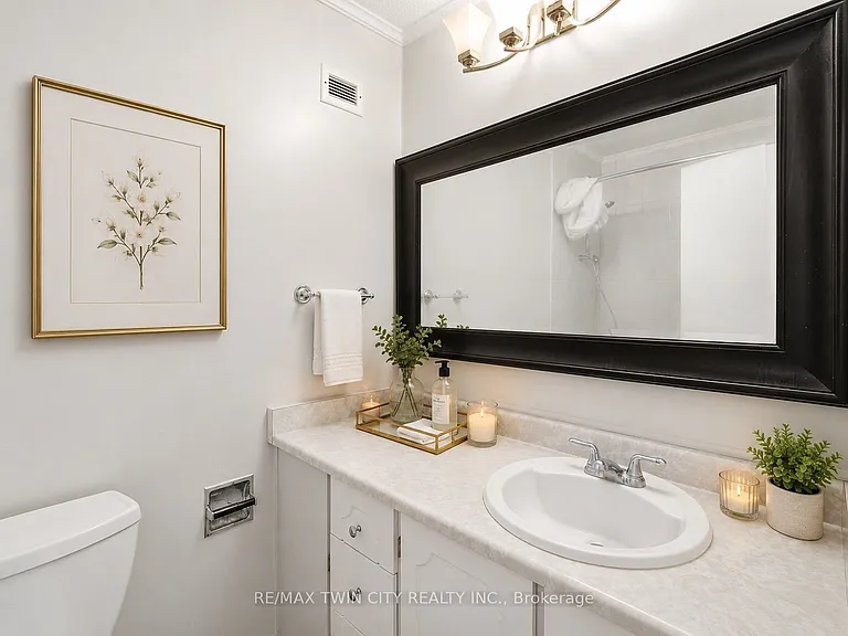 30 Green Valley Dr #110 — Photo 12