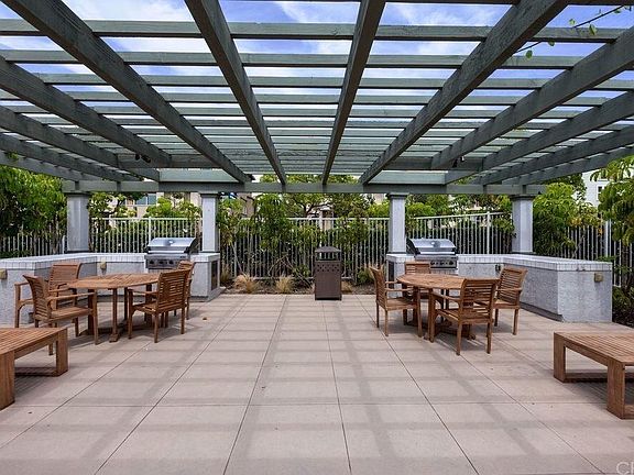 3rd image of 4338 Harbor Way Unit 1
