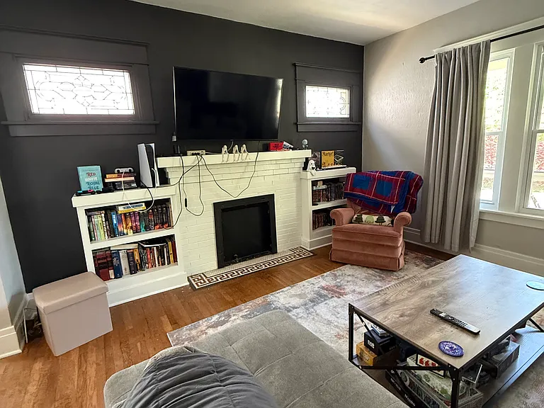 76 Sterling Ave — Photo 8