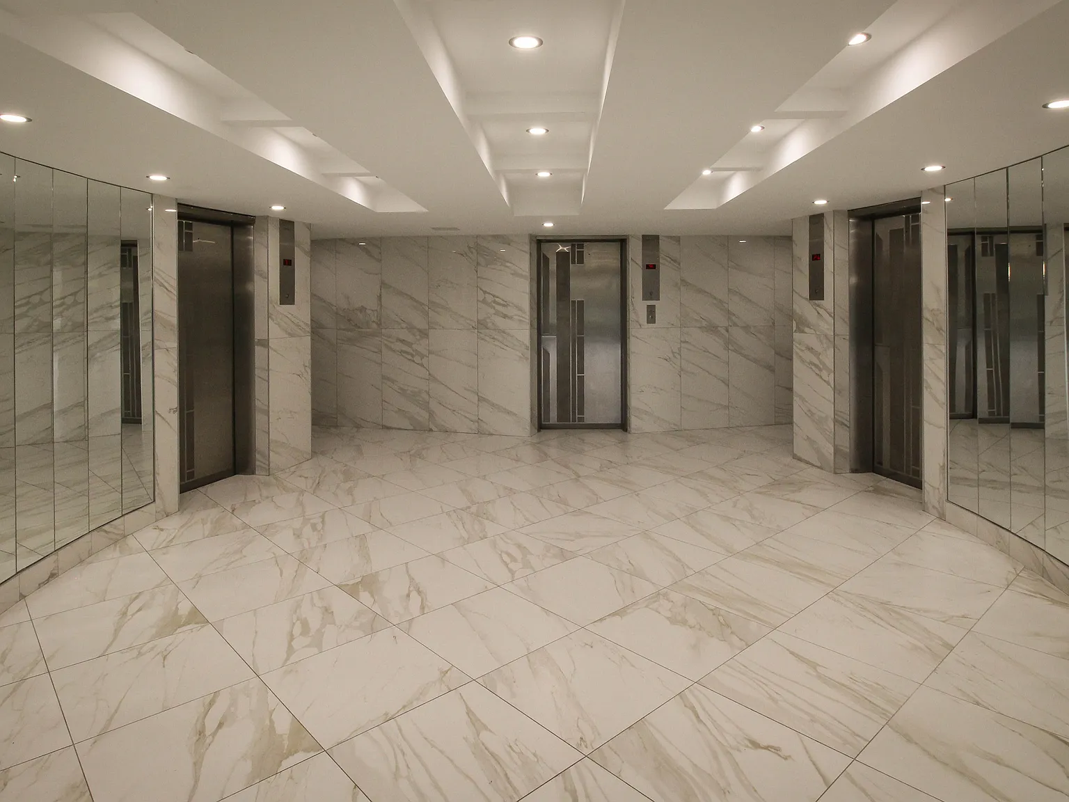 1276 Islington Ave — Photo 4