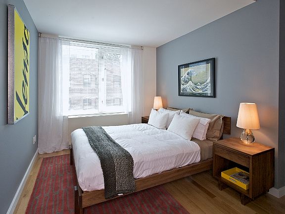 3rd image of 34 Berry St APT 4B