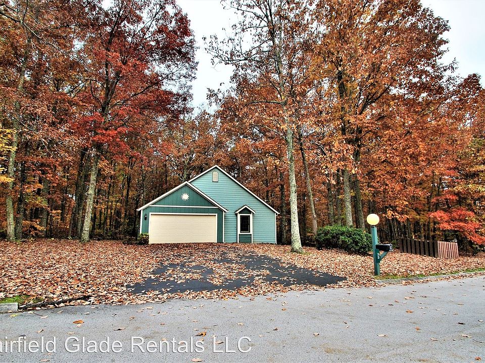 1st image of 33 Hickory Cove Ln