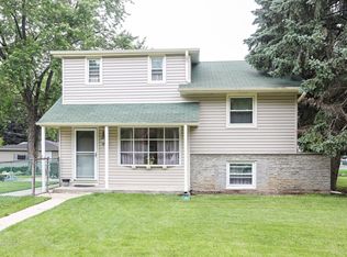 3822 N Park St, Westmont, IL