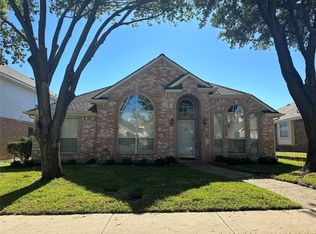 480 Crestview Point Dr, Lewisville, TX 75067