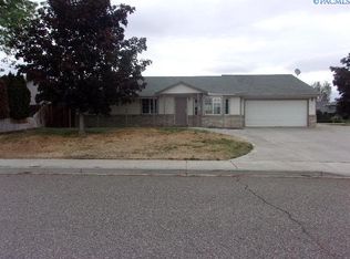4660 Poppy St, West Richland, WA