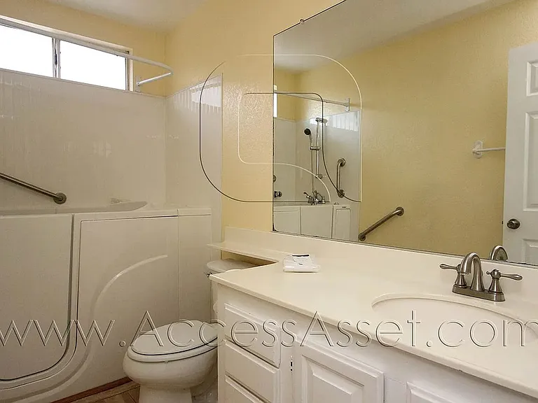 16364 Stevens Ave — Photo 9