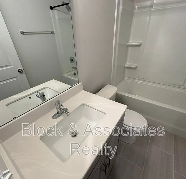 608 Gimari Dr — Photo 46