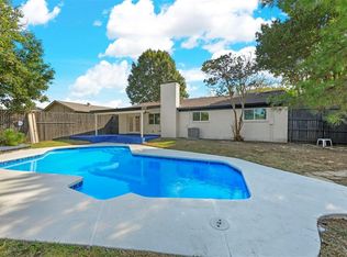 614 Dogwood Cir, Euless, TX 76039