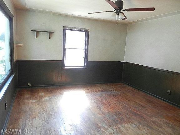 3rd image of 1334 Colfax Ave