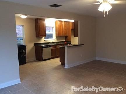 2nd image of 236 Cottonwood Dr