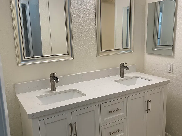 14411 Riverside Dr #10 — Photo 4