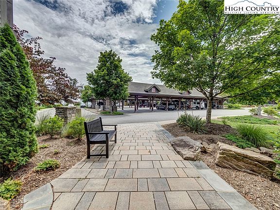 5th image of 198 Ramblestone Terrace #203