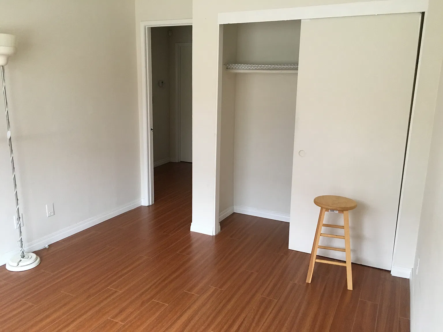 448 S Garfield Ave — Photo 3