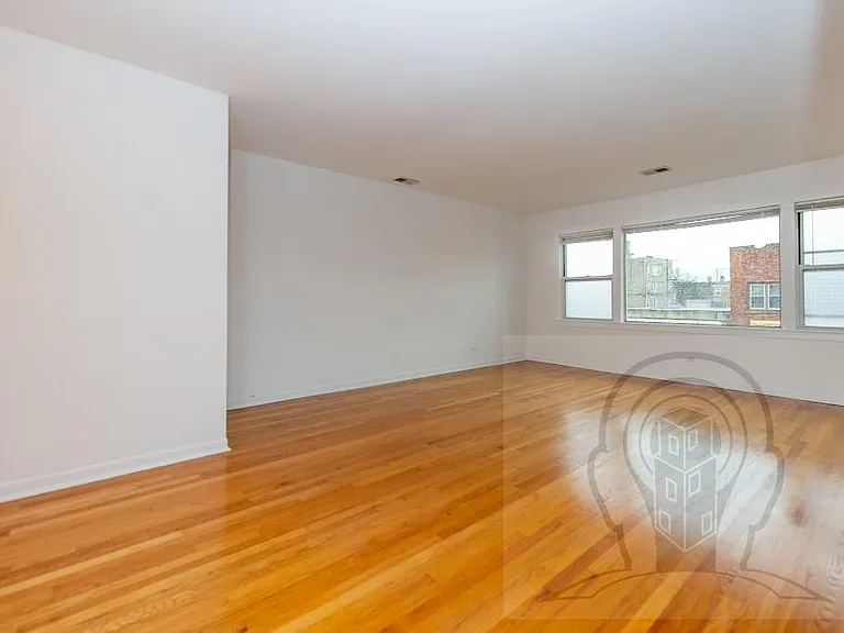 5222 W Belmont Ave #2F — Photo 4
