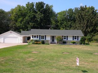 3884 Wruck Rd, Middleport, NY 14105