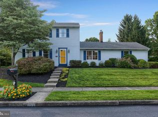402 Sioux Dr, Mechanicsburg, PA 17050